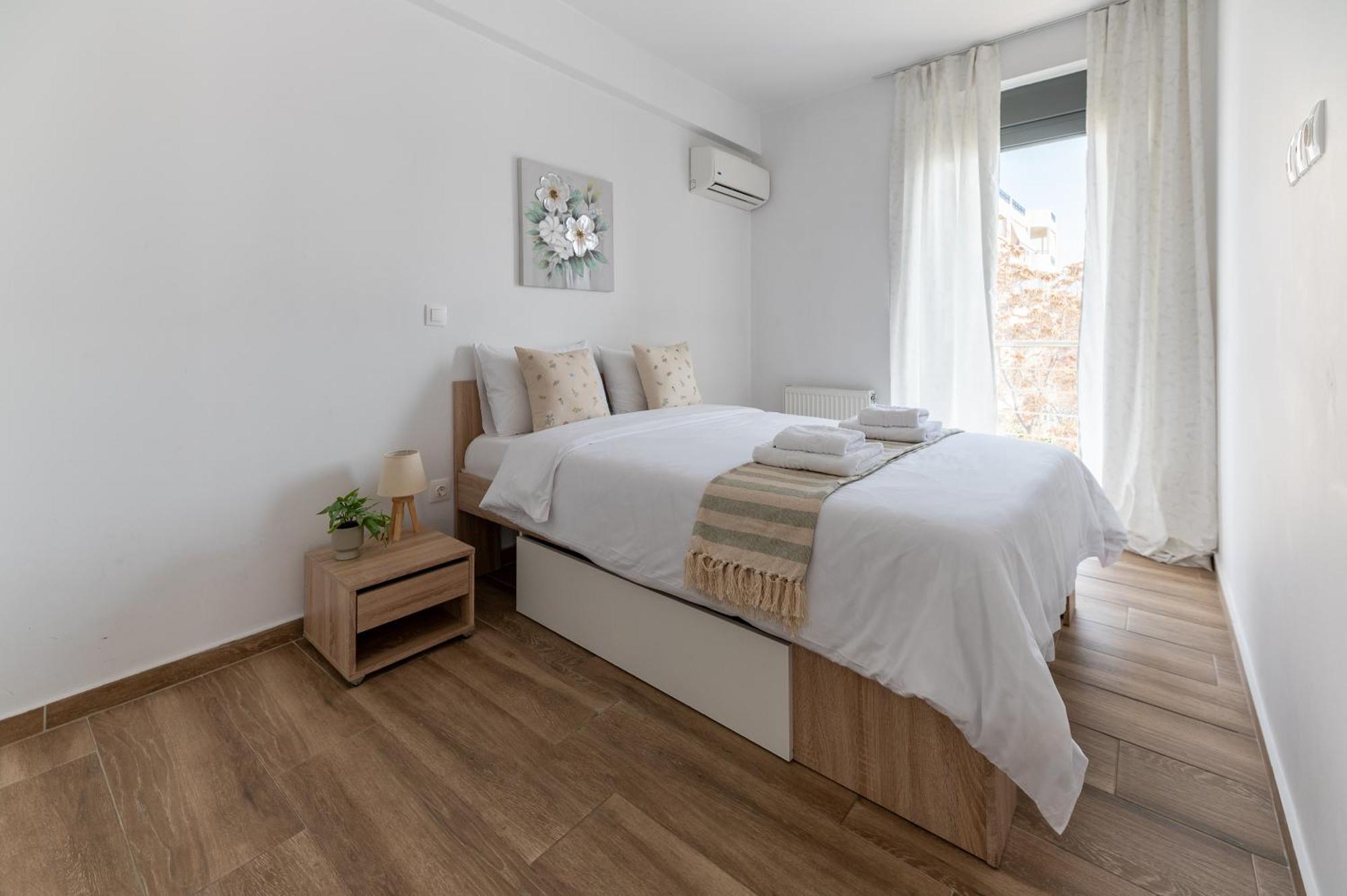 Stylish Spacious Apartment In Palaio Faliro Athén Kültér fotó