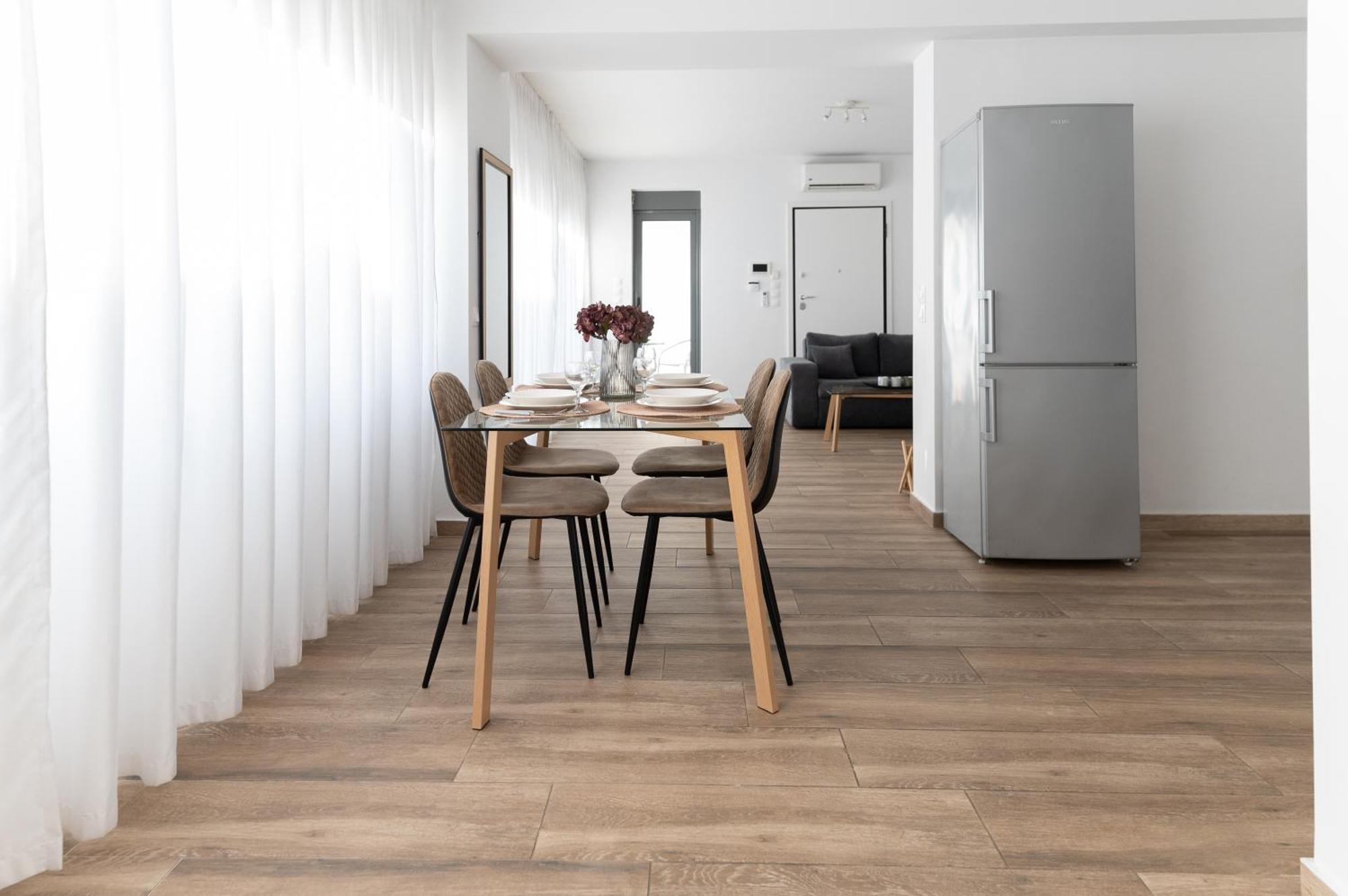 Stylish Spacious Apartment In Palaio Faliro Athén Kültér fotó