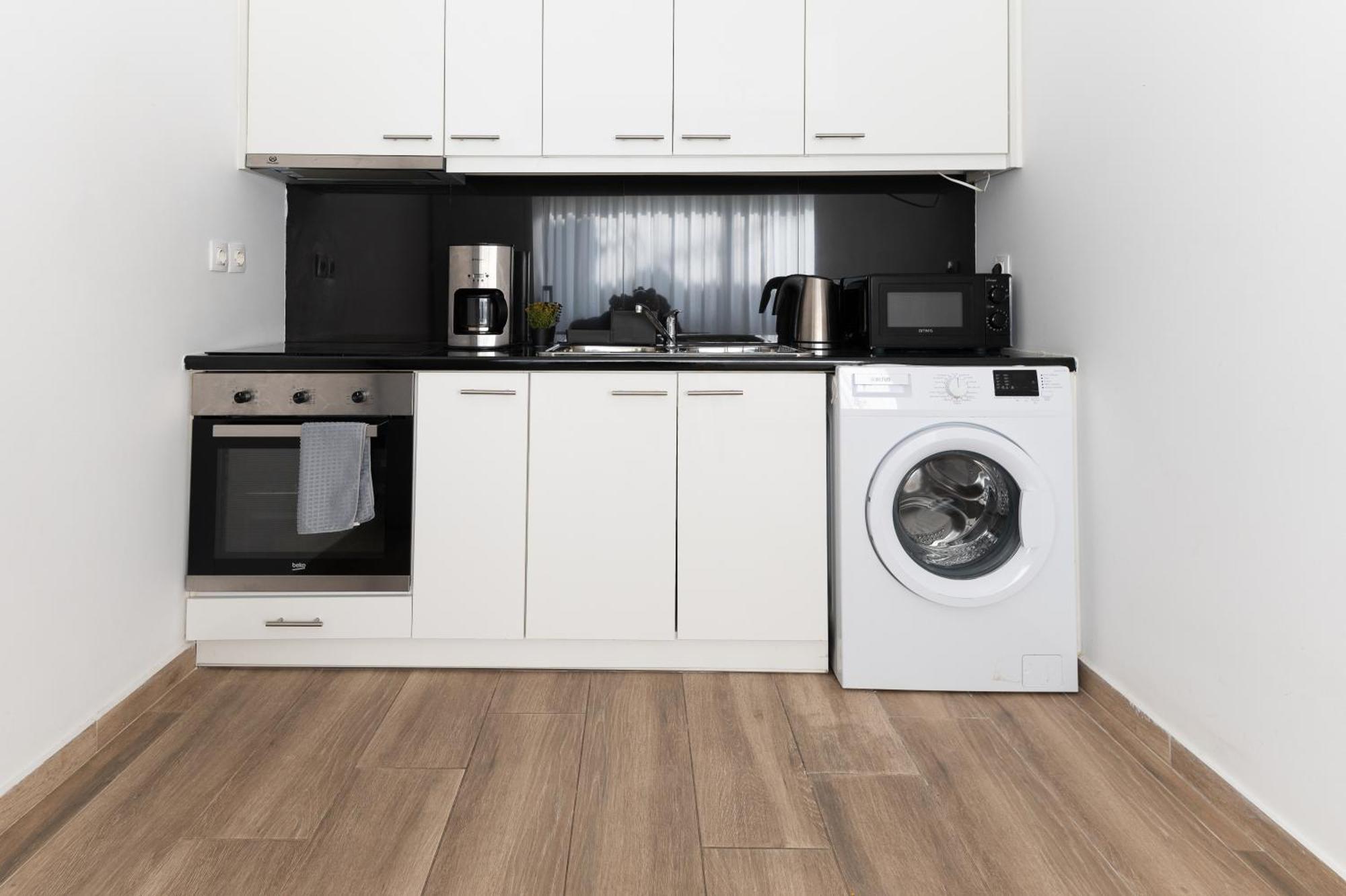 Stylish Spacious Apartment In Palaio Faliro Athén Kültér fotó